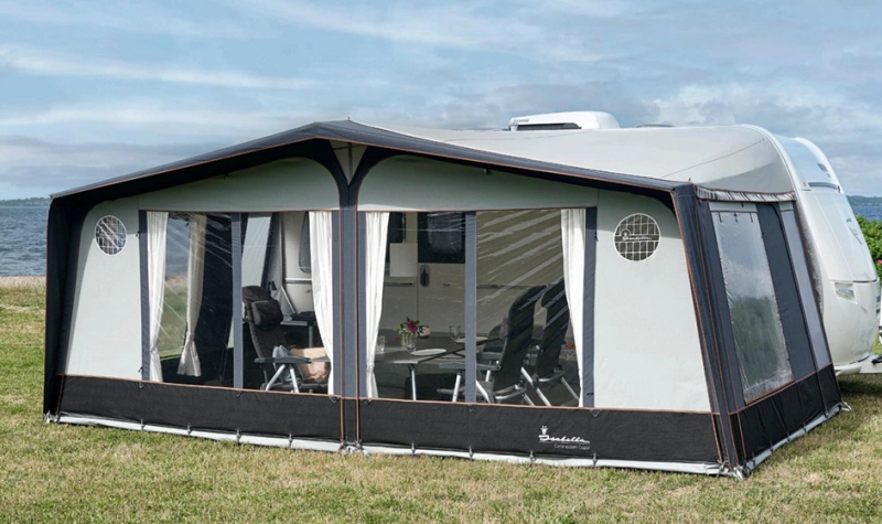 Isabella voortent Commodore Coast